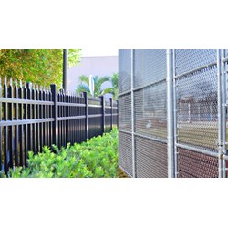Đất nông nghiệp xây dựng tường rào chắn xung quanh có được không?