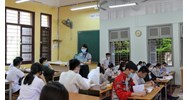 Học sinh nghỉ lễ quá số ngày cho phép có bị ở lại lớp hay không?