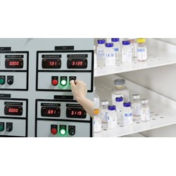 Nhiệt độ bảo quản vắc xin trong buổi tiêm chủng là bao nhiêu độ?
