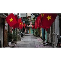 Khi nào Hà nội tặng mỗi gia đình một lá cờ tổ quốc?