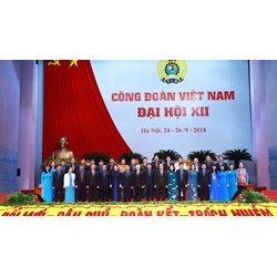 Điều nào của Hiến pháp quy định về tổ chức Công đoàn Việt Nam?