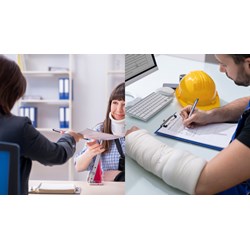 Người lao động cần phải đóng những loại bảo hiểm nào khi đi làm?