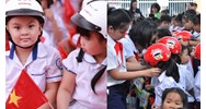 Học sinh lớp 1 có phải đội mũ bảo hiểm khi tham gia giao thông?