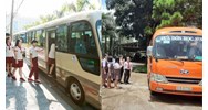 Xe đưa đón học sinh tiểu học buộc phải có danh sách tất cả các em khi đưa đón không?