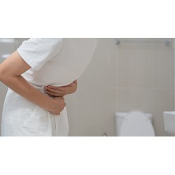 Bán đồ ăn gây ngộ độc có phải trả chi phí điều trị của người bị ngộ độc?