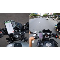 Có được vừa lái xe máy vừa phát livestream "gắn trên giá đỡ" không?