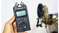 Cán bộ thực hiện dân chủ ở đơn vị có được sử dụng thiết bị ghi âm ghi hình?