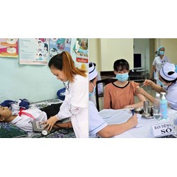 Cách tính lương nhân viên y tế trường học từ ngày 01/7/2024?