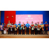Số người được bầu tham gia Đoàn Chủ tịch Tổng Liên đoàn Lao động Việt Nam