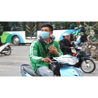 Đeo tai nghe sẽ được miễn xử phạt về an toàn giao thông khi nào?