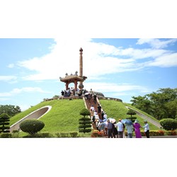 Kể lại chuyến đi tham quan di tích lịch sử Thành cổ Quảng Trị hay nhất