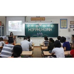 Xây dựng tình huống giữa giáo viên với học sinh tiểu học và cha mẹ học sinh
