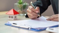 Bố mẹ tặng đất cho con gái đã lấy chồng là tài sản chung hay riêng?