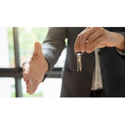 Đăng ký ngành nghề môi giới thương mại như thế nào?