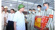 Ai là người có quyền quyết định đặc xá dịp 2/9 hàng năm?