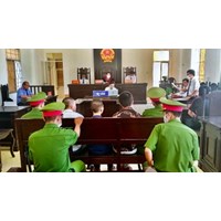 Giải quyết vấn đề dân sự trong vụ án hình sự tiến hành thế nào?