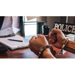 Các hành vi vi phạm về đăng ký, cấp sổ đỏ khi thi hành công vụ