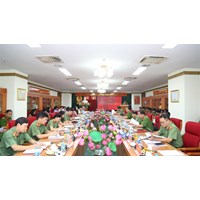 Các trường được đào tạo trung cấp lý luận chính trị?