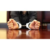 Hành vi trái pháp luật nghiêm trọng của nạn nhân hiểu thế nào?