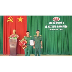 Lễ kết nạp đảng viên mới trong Quân đội thực hiện thế nào?