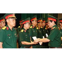 Độ tuổi nghỉ hưu của sĩ quan quân đội theo quân hàm