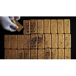 Nếu fed giảm lãi suất thì vàng tăng hay giảm?