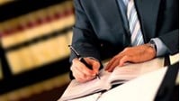 Văn bản quy phạm pháp luật hết hiệu lực thì văn bản quy định chi tiết có hết hiệu lực không?