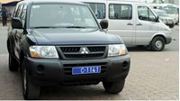 Xe biển xanh có được ưu tiên không? Đi xe biển xanh có bị phạt không?