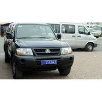 Xe biển xanh có được ưu tiên không? Đi xe biển xanh có bị phạt không?