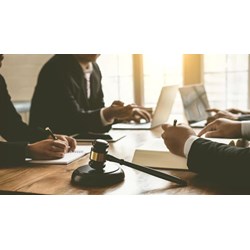 Dịch vụ Luật sư khởi kiện yêu cầu bồi thường thiệt hại