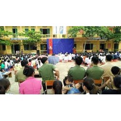 Giải Tiếng Việt VNEN lớp 5 Bài 24A: Giữ gìn trật tự an ninh