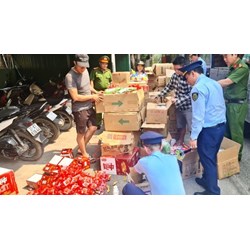 Người sản xuất, buôn bán hàng giả là lương thực, thực phẩm thì bị phạt tù bao nhiêu năm?