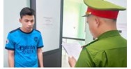Quay lén người khác tắm rồi phát tán clip phạm tội gì?