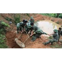 Nâng mức bồi thường với người trực tiếp rà phá bom mìn sau chiến tranh
