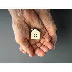 Trường hợp con không được hưởng thừa kế nhà đất từ cha mẹ