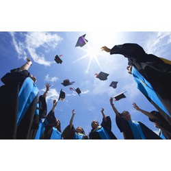 Các chứng chỉ ngoại ngữ, tin học cần có để tốt nghiệp đại học?