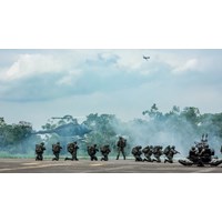 Tội làm mất hoặc vô ý làm hư hỏng vũ khí quân dụng, phương tiện kỹ thuật quân sự