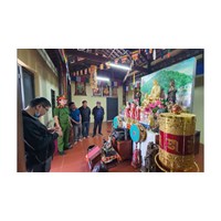 Lừa đảo, lợi dụng mê tín dị đoan chiếm đoạt tài sản