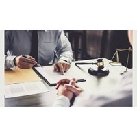 Vướng mắc về thủ tục khởi kiện của tội cố ý gây thương tích