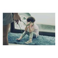 Bạo hành trẻ em phạm tội hành hạ người khác hay cố ý gây thương tích?