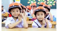 Quy định trẻ em đội mũ bảo hiểm năm 2025