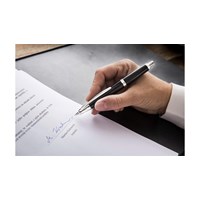 Phó Giám đốc công ty có được ký hợp đồng kinh tế không?