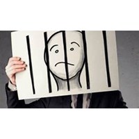 Đang cải tạo không giam giữ có được đi làm, đi học không?