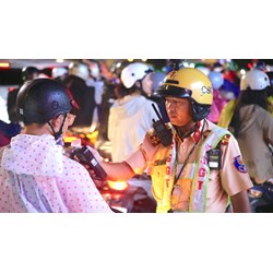 Uống bia rượu ngày Tết Bính Ngọ: Mức phạt nồng độ cồn mới nhất 2026 và thời gian tạm giữ xe