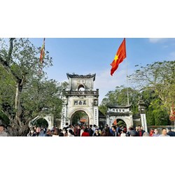Lễ vật, văn khấn Đền Trần cầu thăng quan tiến chức, quan lộ rộng mở
