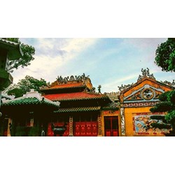 Sắm lễ dâng hương Lăng Ông Bà Chiểu (TP.HCM): Cầu công danh, bình an hanh thông