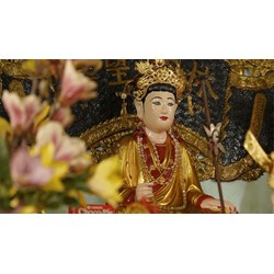 Bài văn khấn Thánh Mẫu Liễu Hạnh tại Phủ Tiên Hương, Phủ Vân Cát cầu bình an, tài lộc