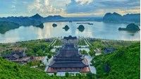 Cẩm nang du xuân Chùa Tam Chúc 1 ngày: Giá vé xe điện, thuyền trên hồ và lộ trình tham quan chi tiết