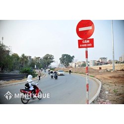 Đi xe máy ngược chiều có bị giữ giấy phép lái xe không ? Bồi thường tai nạn giao thông