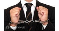 Làm gì khi quyền lợi ích của mình bị người khác xâm hại?
